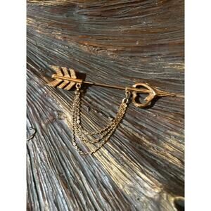 Cupid’s Arrow Gold Collar Bar or Stick Pin